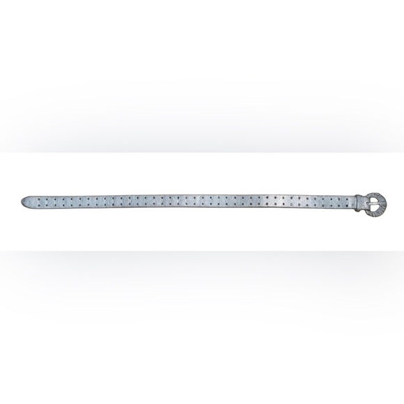 Vintage Metallic Silver Belt – Circa 2010 🎉 $5 Finds – Clearance Section - Picture 1 of 3